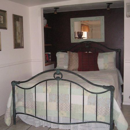 Mon Ami Bed And Breakfast Tucson Kültér fotó