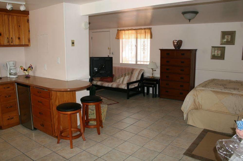Mon Ami Bed And Breakfast Tucson Kültér fotó